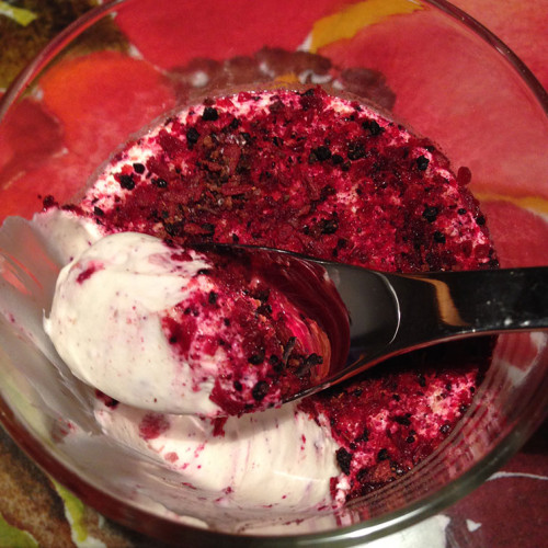 creme-fraiche-med-lilla-lena-och-lakrits-1